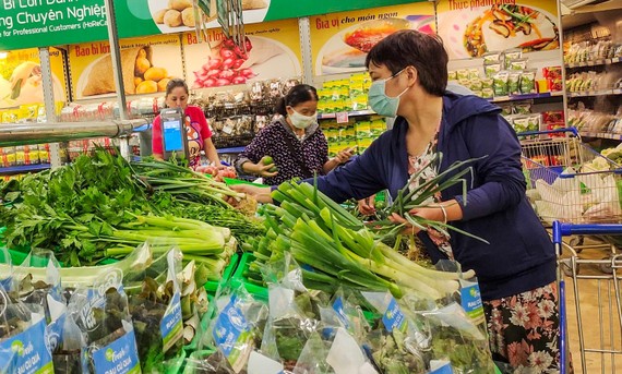 Thực phẩm vào siêu thị: ai kiểm soát, ai chịu trách nhiệm?